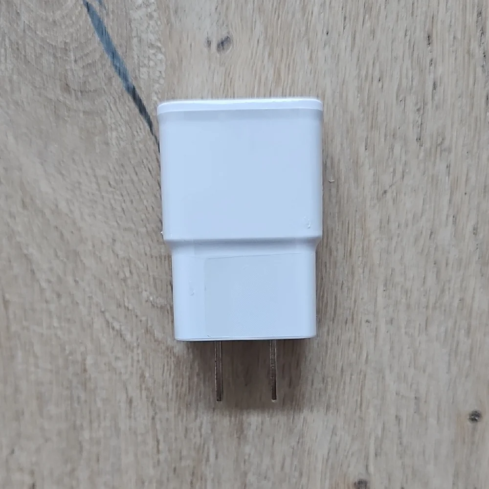 NWOB Samsung White Wall Charger Adapter